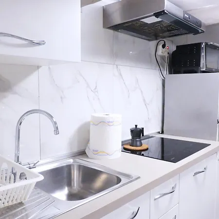 Lilliput Apartment-2
